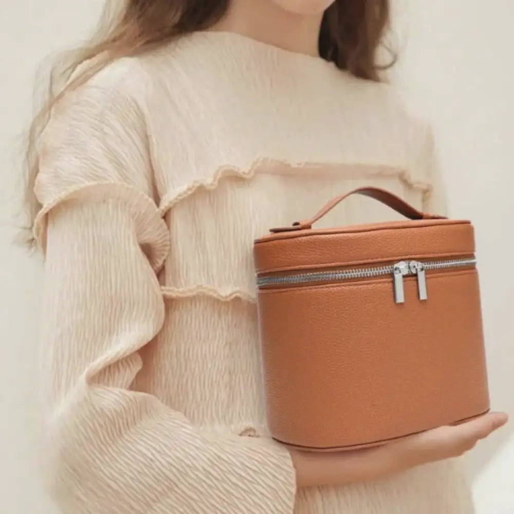 grande trousse de toilette femme Image