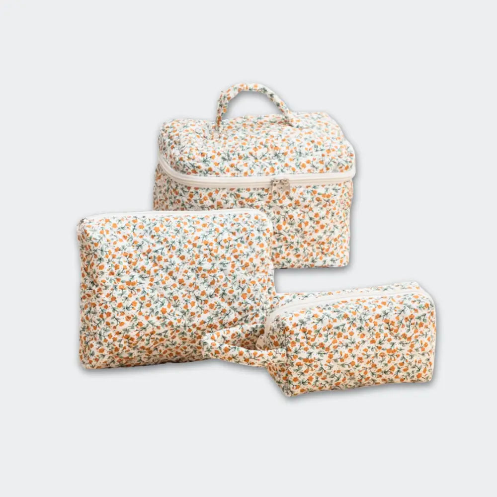 kit avion trousse de toilette beige fond blanc