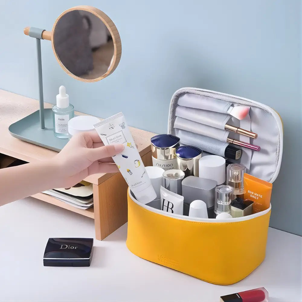 kit trousse de toilette voyage avion compartiment