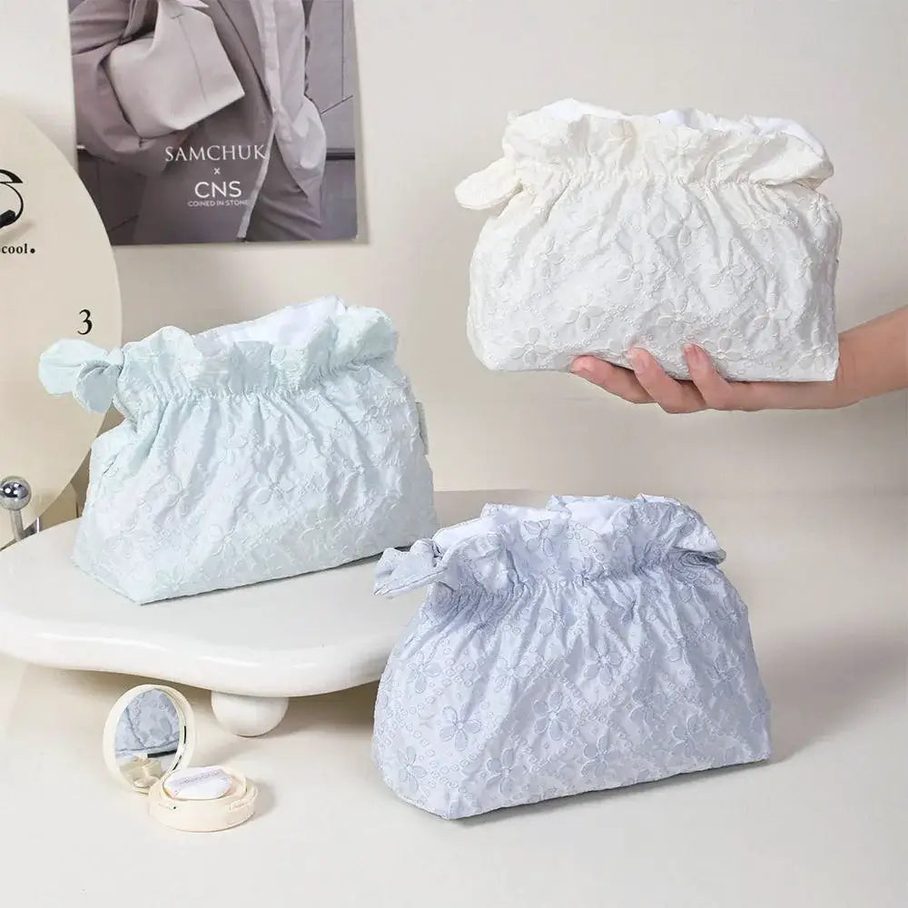 petite trousse de toilette pour bebe Image