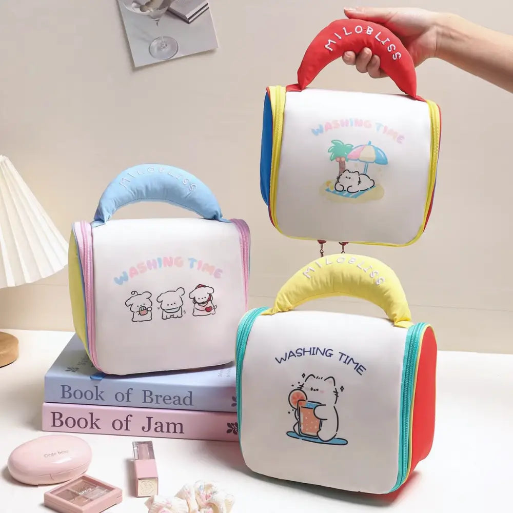 plusieurs trousse de toilette enfant avec anse Image