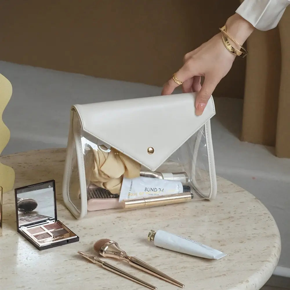 pochette trousse de toilette beige Image