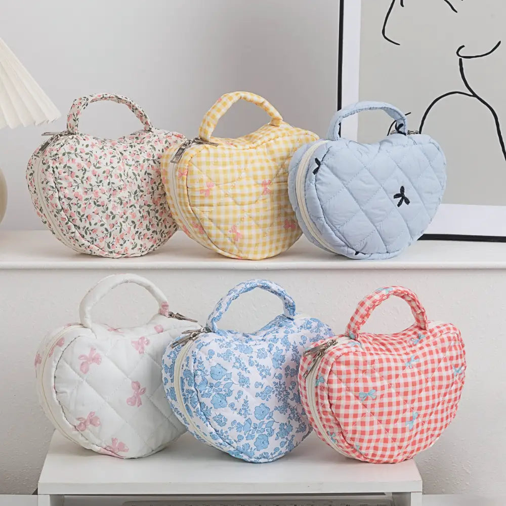 trousse de toilette coeur avec anse Image