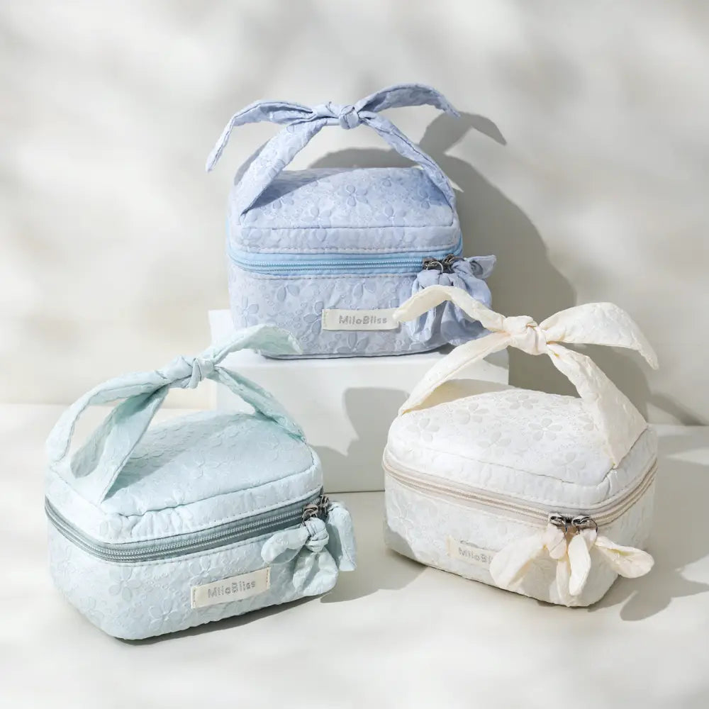trousse de toilette de bebe plusieurs couleurs Image
