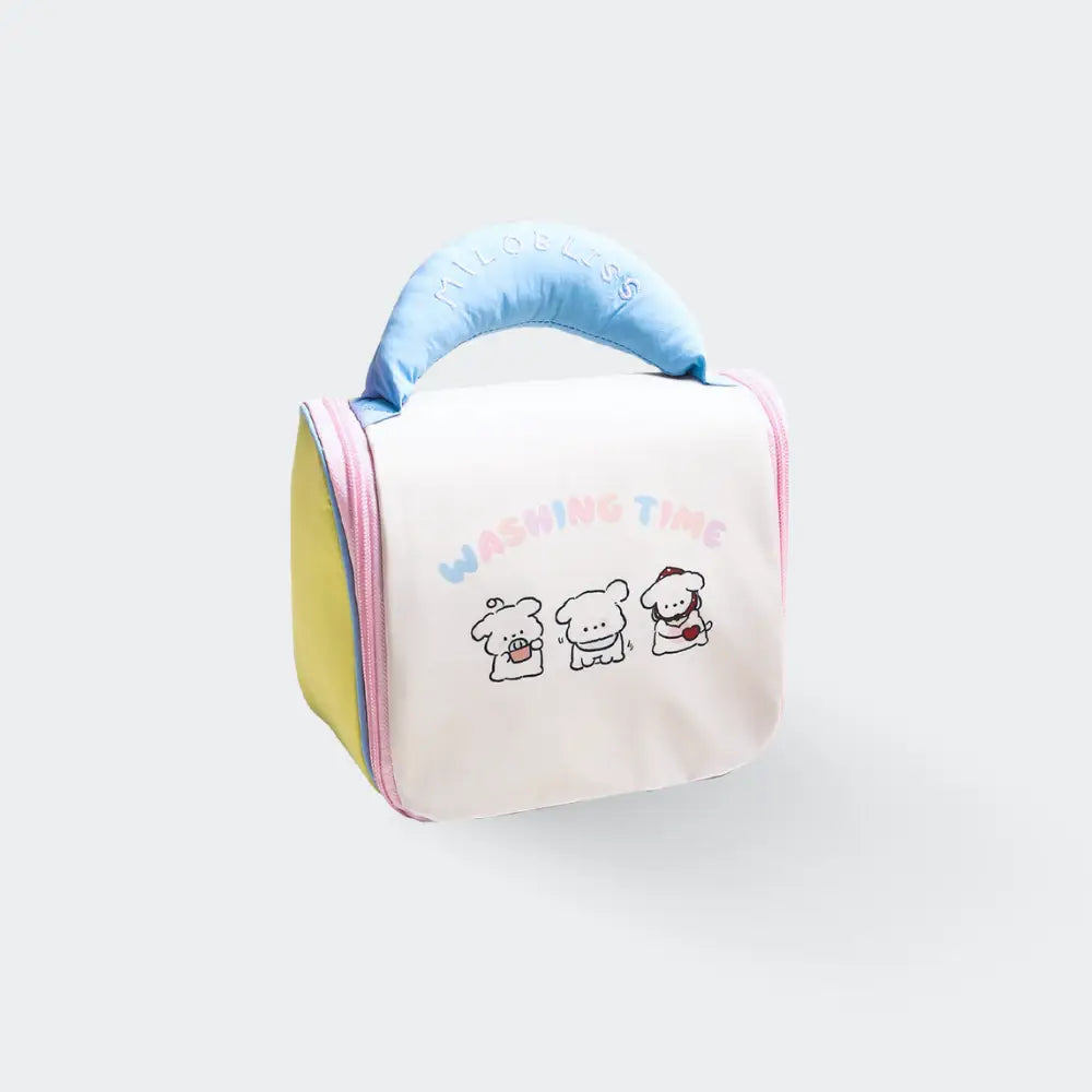 trousse de toilette enfant bleu fond blanc