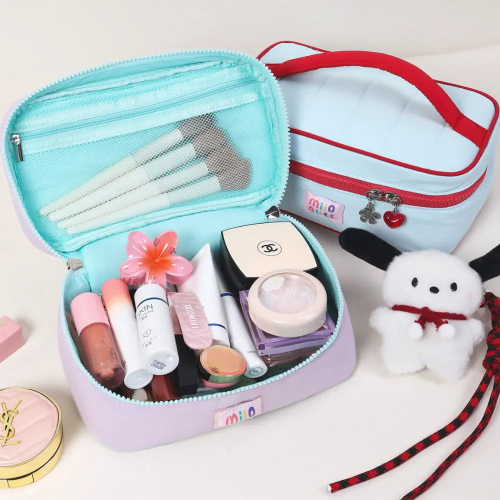 trousse de toilette enfant garçon compartiment Image