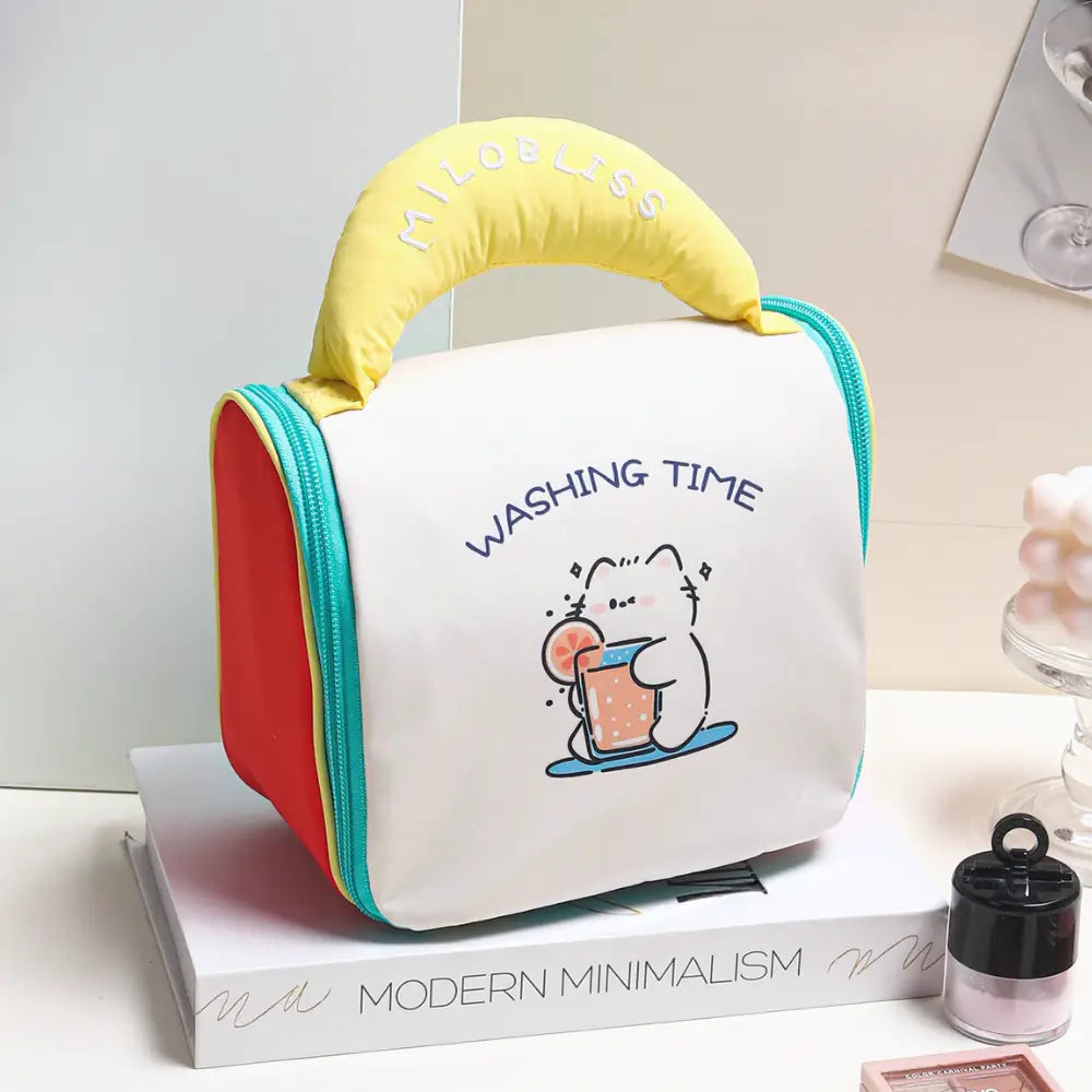 trousse de toilette enfant jaune Image