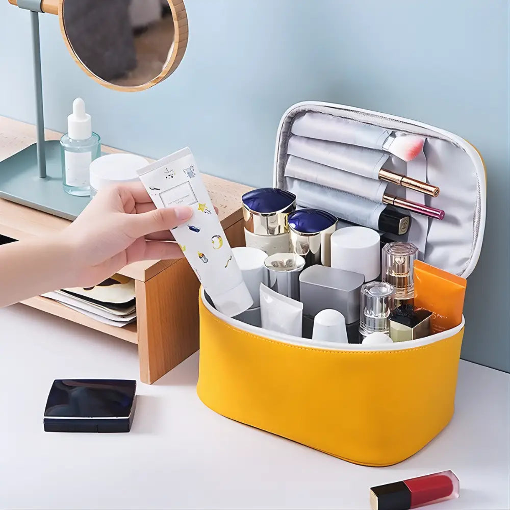 trousse de toilette femme grand format compartiment Image