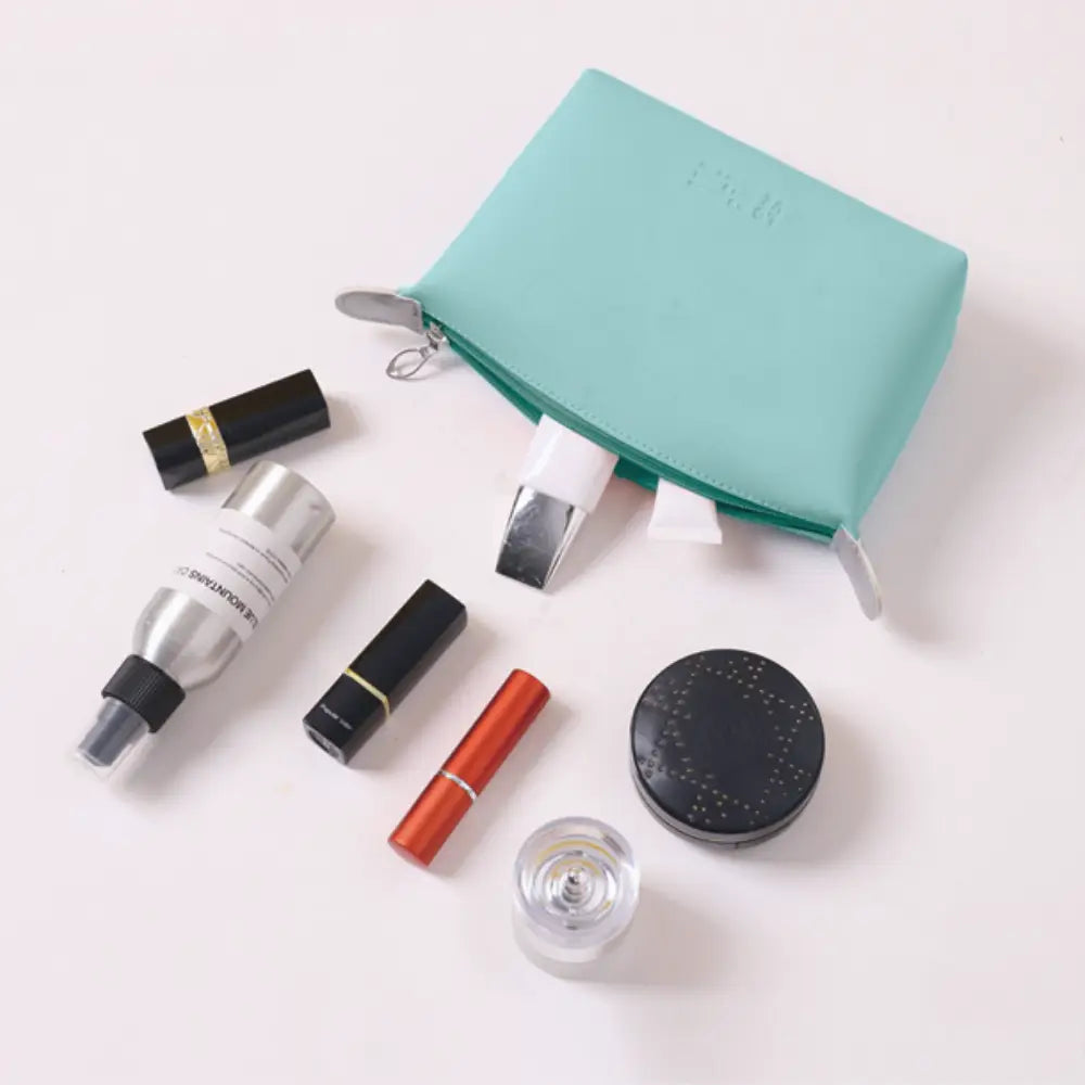 trousse de toilette femme tendance vert compartiment Image