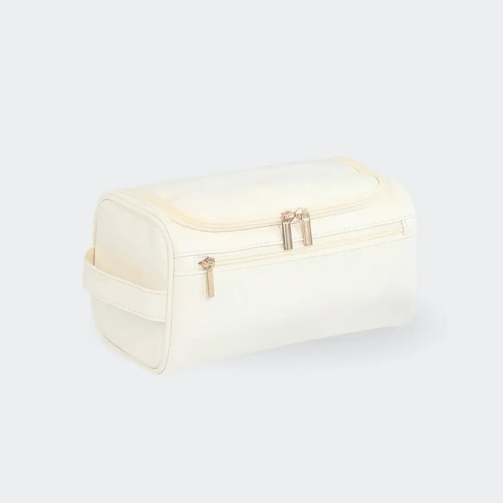 trousse de toilette homme cuir blanc fond blanc