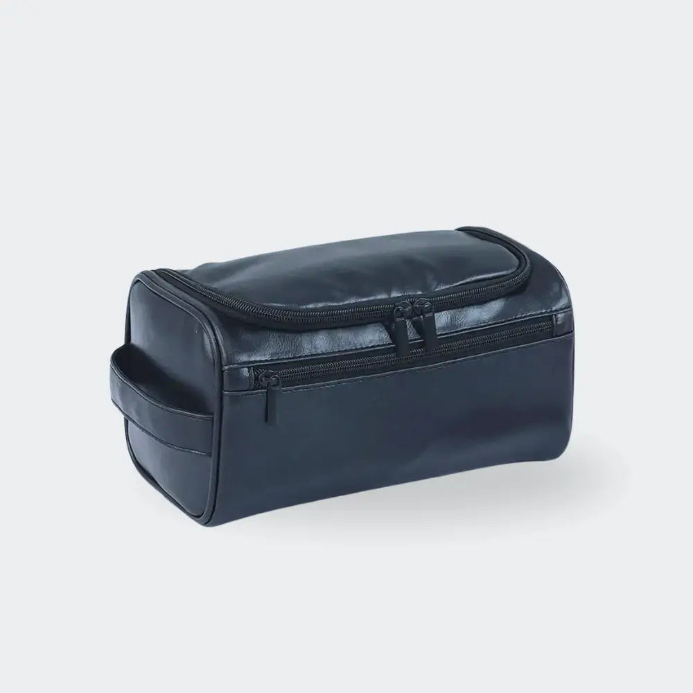 trousse de toilette homme cuir noir fond blanc