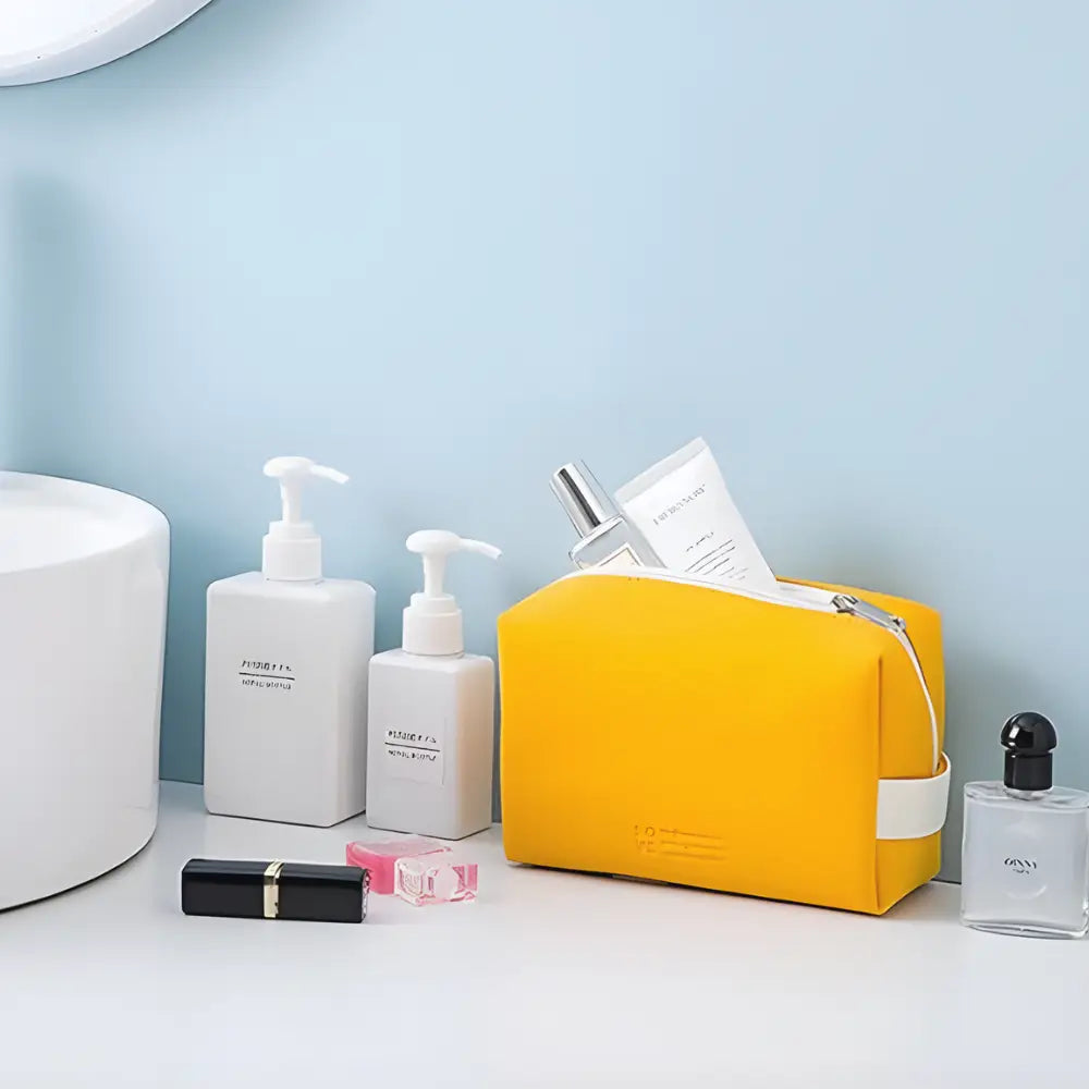 trousse de toilette luxe femme orange Image