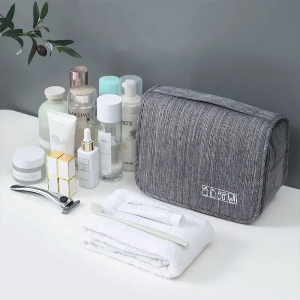 trousse de toilette suspendre gris design