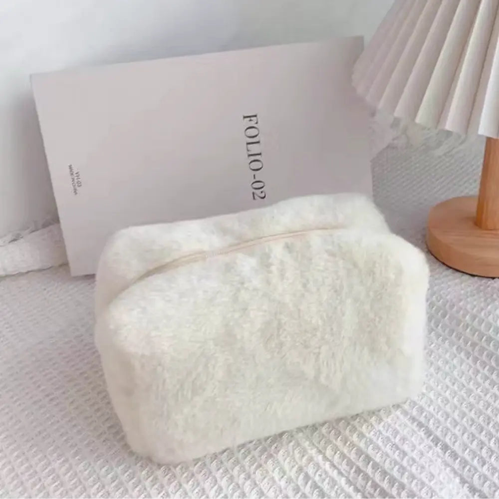 trousse de toilette tissu blanc