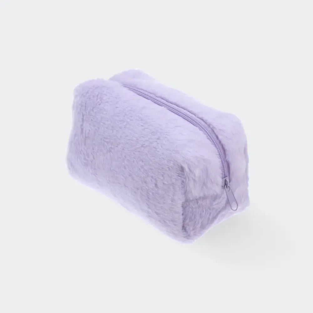 trousse de toilette tissu violet fond blanc